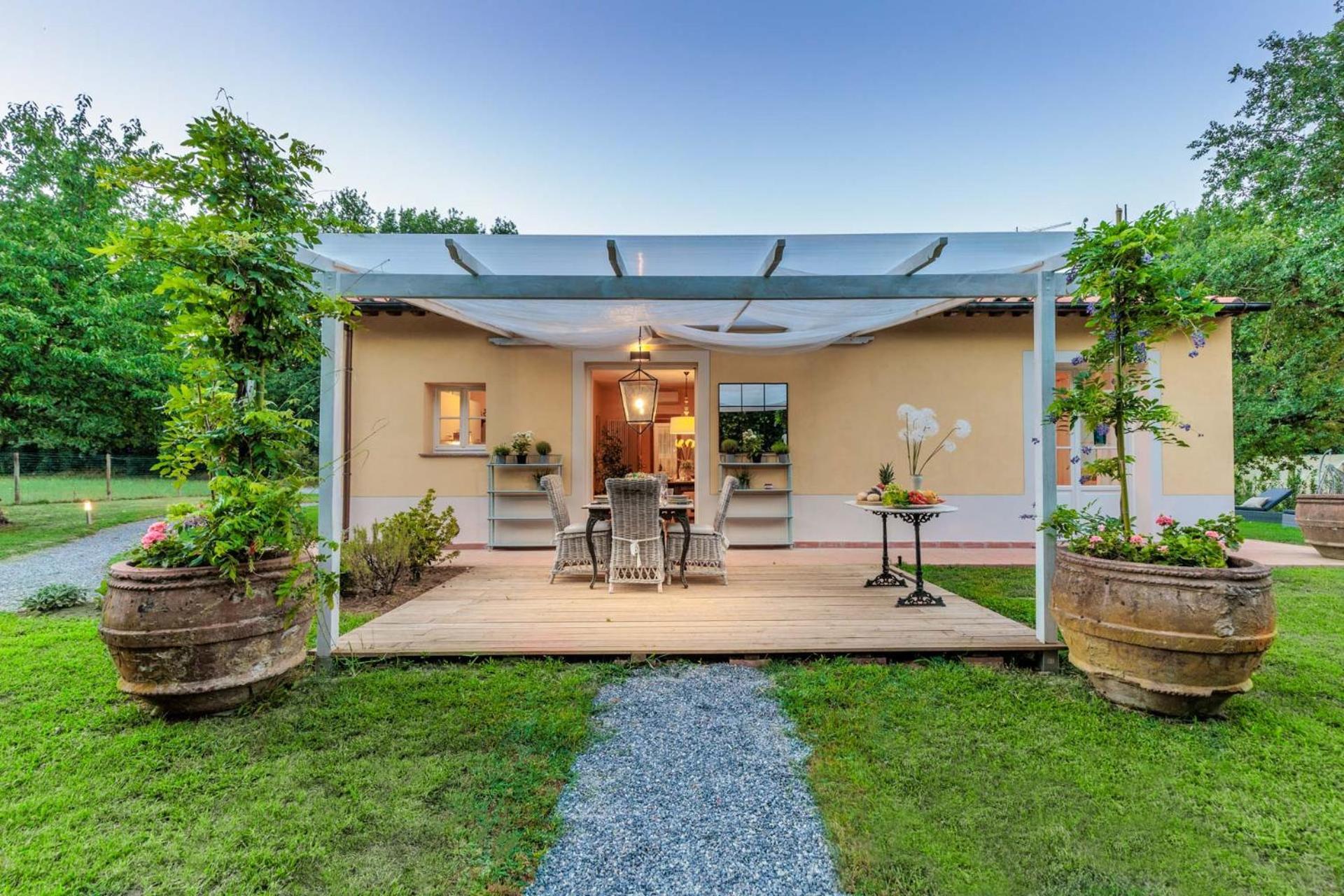 Villa Bassotta, A Charming Cottage لوكا المظهر الخارجي الصورة