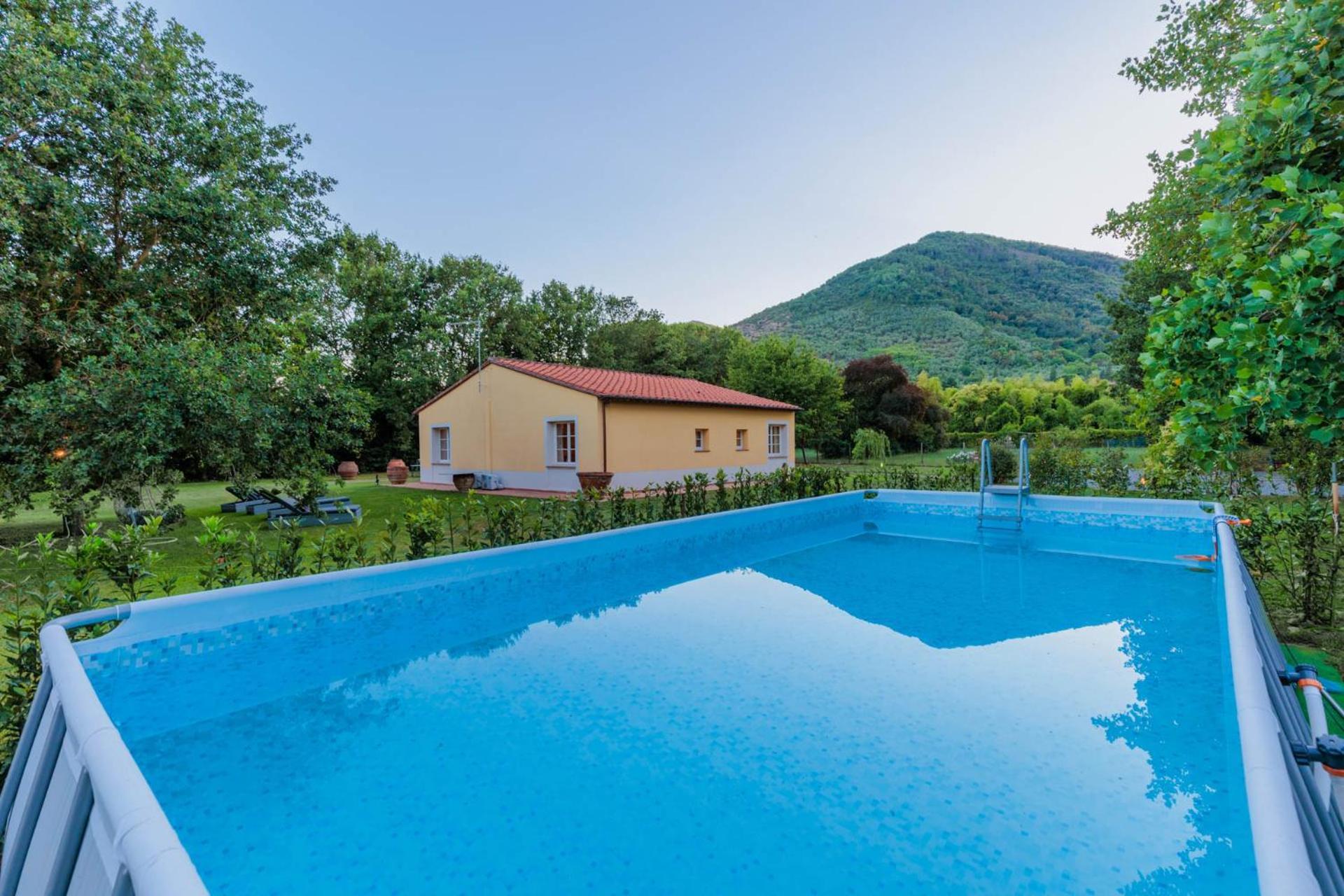 Villa Bassotta, A Charming Cottage لوكا المظهر الخارجي الصورة